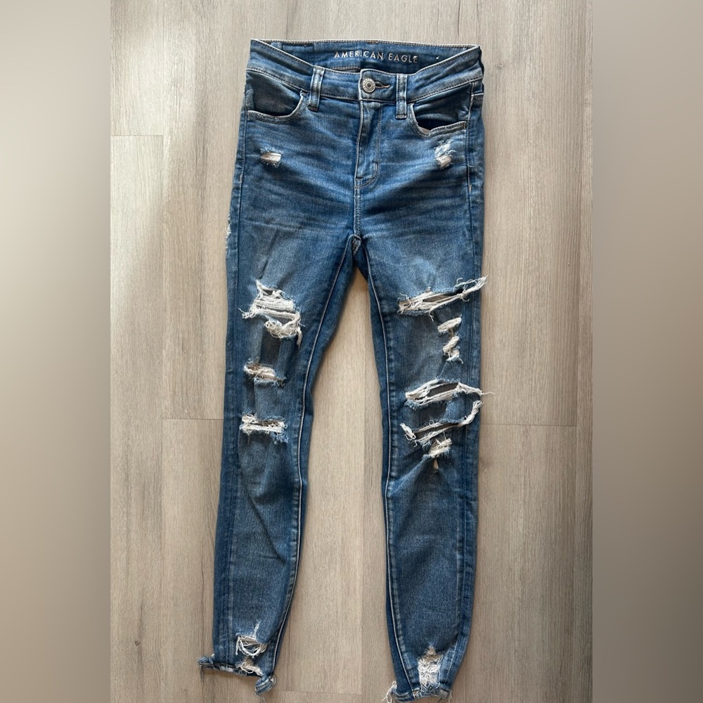 Women’s American Eagle Outfitters Ripped Denim High-Rise Jegging - Size 0